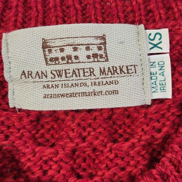 Aran Sweater Market Cardigan Cable Knit Womens XS Red Ireland Wool Fisherman - Picture 5 of 11
